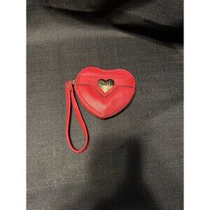 Juicy Couture Heart Red Follow Your Heart Zip Around Wristlet Pebbled